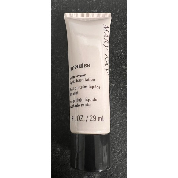 Mary Kay Timewise Matte-Wear Liquid Foundation Ivory 6 Combination To Oily Skin - Picture 1 of 5